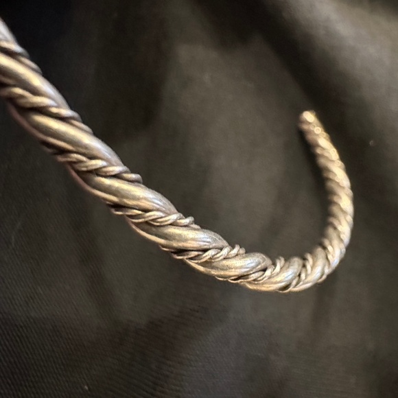 Vintage set: sterling silver braided wire cuff bracelet & adjustable dome ring - Picture 10 of 13